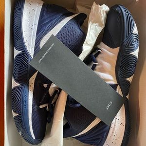 Kyrie 5 TB size 7.5 Men's.Navy. Certified by GOAT. Runs small. Beautiful shoes!